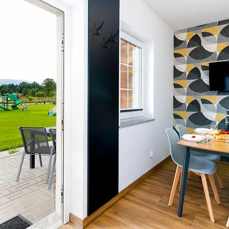 Apartament Wonder - Halo Karkonosze Z Ogrodem, Sezonowym Basenem, Placem Zabaw I Widokiem Na śnieżkę - Zlokalizowane Blisko Karpacza Mysłakowice